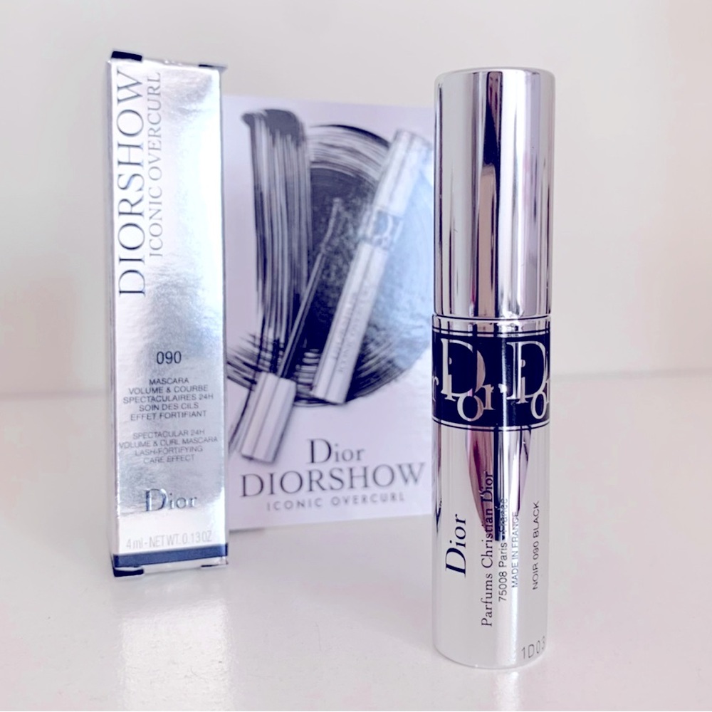 Travel size Dior mascara